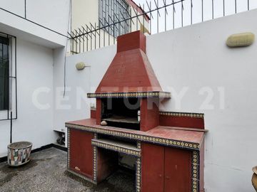 VENDO CASA MUY CERCA A VILLA MILITAR OESTE CHORRILLOS