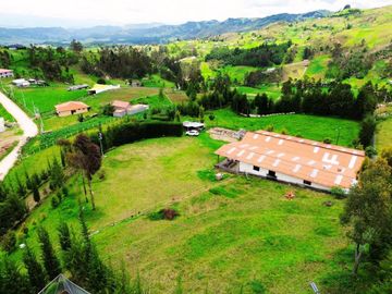 En venta Quinta a 30 Min de Cuenca, Victoria del Portete