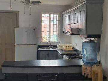 Venta Casa en Tonsupa a dos cuadras de la playa.