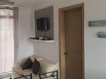 Venta Casa en Tonsupa a dos cuadras de la playa.