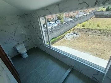 AMPLIA CASA EN CONOCOTO – VENTA O ARRIENDO - 1200m2 TERRENO