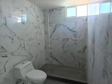 AMPLIA CASA EN CONOCOTO – VENTA O ARRIENDO - 1200m2 TERRENO