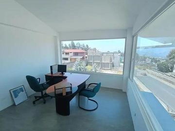 AMPLIA CASA EN CONOCOTO – VENTA O ARRIENDO - 1200m2 TERRENO