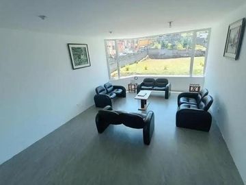AMPLIA CASA EN CONOCOTO – VENTA O ARRIENDO - 1200m2 TERRENO