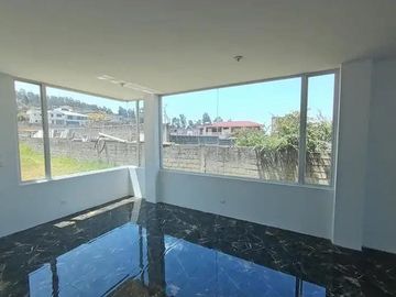 AMPLIA CASA EN CONOCOTO – VENTA O ARRIENDO - 1200m2 TERRENO