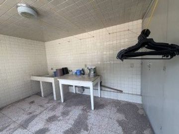 Casa en venta 4 recamaras enfrente del Colegio Americano en la Col. La Paz