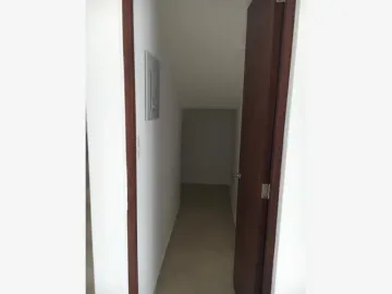 HERMOSA CASA ESTA ESPERANDO POR TI