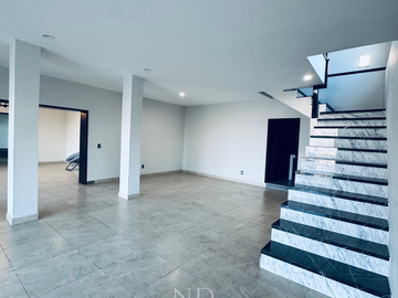 SE VENDE RESIDENCIA EN BUGAMBILIAS ZAPOPAN JAL. $35,000,000