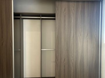VENTA. DEPARTAMENTO NUEVO. LAS ARMAS. SEGURIDAD 24 HRS.