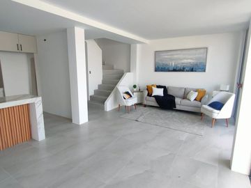 Casa en venta, Villa Club - La Aurora