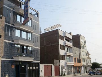 HOTEL 4 PISOS EN VENTA 153 M2 AV. CARAPONGO - LURIGANCHO