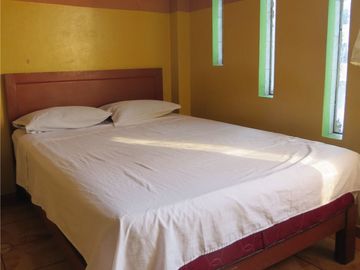 HOTEL 4 PISOS EN VENTA 153 M2 AV. CARAPONGO - LURIGANCHO