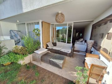 Lindo Departamento Con Jardín Privado En Costa De Montemar