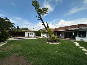 ¡Venta de espectacular Casa en Altos de Ciudad Jardín!