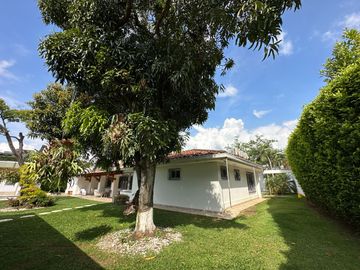 ¡Venta de espectacular Casa en Altos de Ciudad Jardín!
