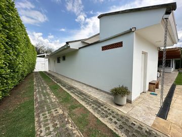 ¡Venta de espectacular Casa en Altos de Ciudad Jardín!