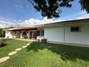 ¡Venta de espectacular Casa en Altos de Ciudad Jardín!