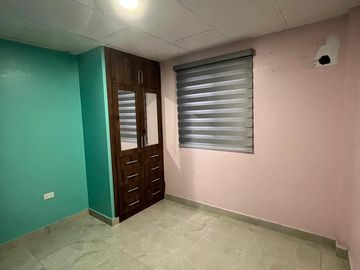 Casa remodelada en venta, Urb. La Joya - La Aurora