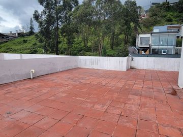 vendo linda casa sector Miravalle