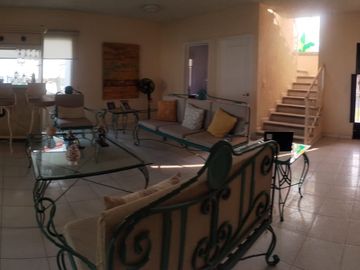 VENDO CASA DE 2 NIVELES EN AMATES OAXTEPEC