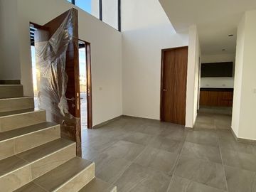 CASA EN VENTA EN VALLE DE JURIQUILLA LA RESERVA
