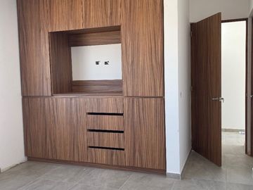 CASA EN VENTA EN VALLE DE JURIQUILLA LA RESERVA