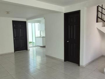 VENDO CASA EN COL OTILIO MONTAÑO CON TODOS LOS SERVICIOS