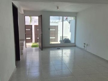 VENDO CASA EN COL OTILIO MONTAÑO CON TODOS LOS SERVICIOS