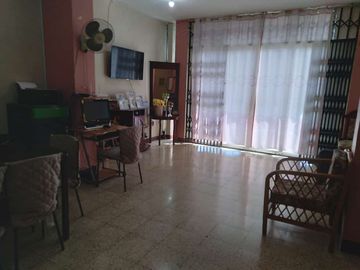 CASA RENTERA EN VENTA COMO OPORTUNIDAD DE INVERSIÓN EN ZONA ESTRATÉGICA DE PORTOVIEJO