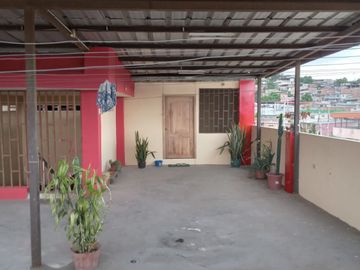 CASA RENTERA EN VENTA COMO OPORTUNIDAD DE INVERSIÓN EN ZONA ESTRATÉGICA DE PORTOVIEJO