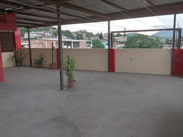 CASA RENTERA EN VENTA COMO OPORTUNIDAD DE INVERSIÓN EN ZONA ESTRATÉGICA DE PORTOVIEJO