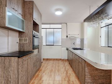 Venta De Departamento En Santa Anita Con Conexión A Gas Cálida