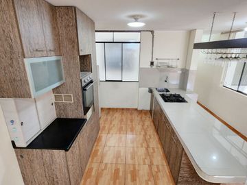 Venta De Departamento En Santa Anita Con Conexión A Gas Cálida
