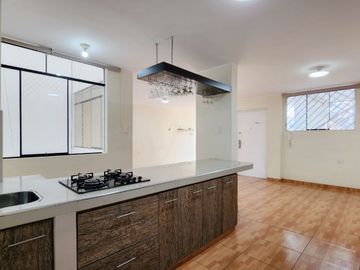 Venta De Departamento En Santa Anita Con Conexión A Gas Cálida
