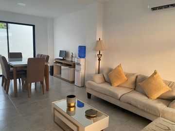 CASAS POR ESTRENAR EN VENTA EN URBANIZACIÓN PRIVADA, EN PORTOVIEJO