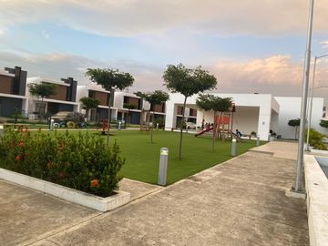 CASAS POR ESTRENAR EN VENTA EN URBANIZACIÓN PRIVADA, EN PORTOVIEJO