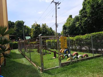 SE VENDE APARTAMENTO EN UNIDAD BARRIO VILLA DEL PRADO.