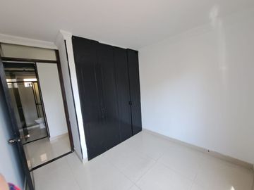 SE VENDE APARTAMENTO EN UNIDAD BARRIO VILLA DEL PRADO.