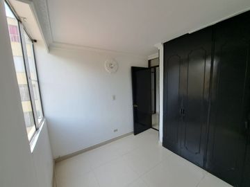 SE VENDE APARTAMENTO EN UNIDAD BARRIO VILLA DEL PRADO.