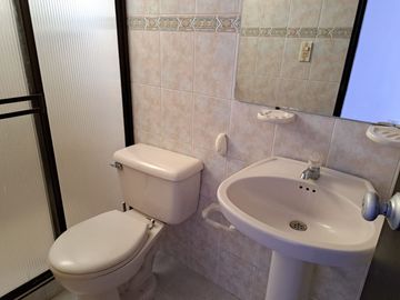 SE VENDE APARTAMENTO EN UNIDAD BARRIO VILLA DEL PRADO.