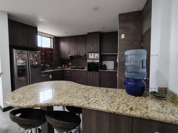 CASA EN VENTA SECTOR SAN JUAN DE CUMBAYA