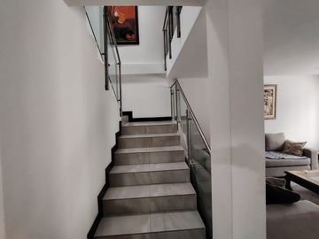 CASA EN VENTA SECTOR SAN JUAN DE CUMBAYA