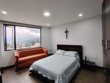 CASA EN VENTA SECTOR SAN JUAN DE CUMBAYA
