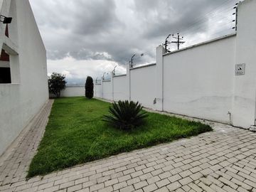 CASA EN VENTA SECTOR SAN JUAN DE CUMBAYA