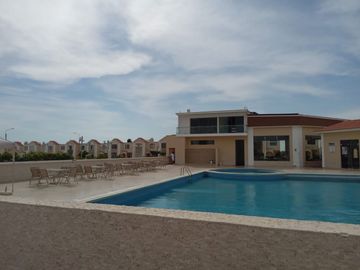 Venta de casa en condominio en Reque Chiclayo