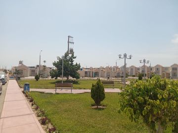 Venta de casa en condominio en Reque Chiclayo