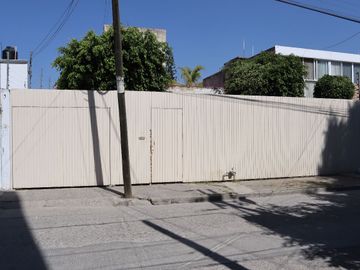 Casa para proyecto de restauración en la Andrade.