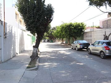 Casa para proyecto de restauración en la Andrade.