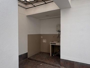 VENDO APARTAMENTO ULTIMO PISO EN NOGAL