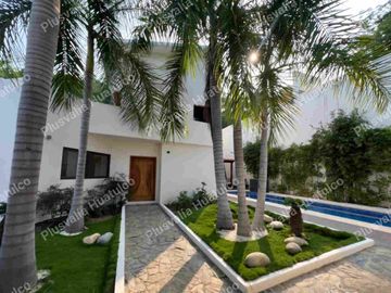 BAHIAS DE HUATULCO CASA EN VENTA